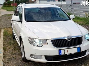 Skoda Superb Combi 2.0 CR TDI Elegance Bőr Navi...