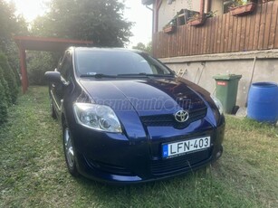 TOYOTA AURIS 1.4 Aquatis