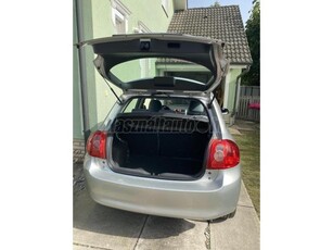 TOYOTA AURIS 1.4