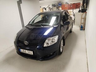 TOYOTA AURIS 2.2 D-4D Premium Active