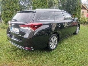 TOYOTA AURIS Touring Sports 1.8 HSD Live Plus TSS (Automata)