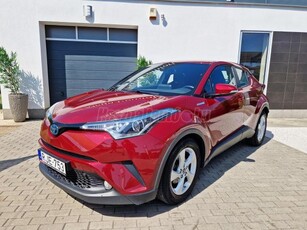 TOYOTA C-HR 1.8 Hybrid Comfort Business e-CVT Magyarországi