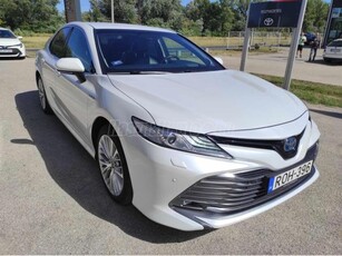 TOYOTA CAMRY 2.5 Hybrid Executive VIP CVT