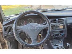 TOYOTA CARINA Carina-E Wagon 1.6 XLi