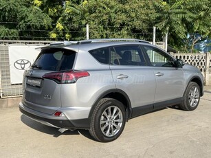 TOYOTA RAV 4 Rav4 2.5 Hybrid Executive e-CVT 2018 - led - navi - kamera - első/hátsó radar - vezetést tám. rendszerek