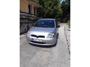 TOYOTA YARIS 1.0 ECO