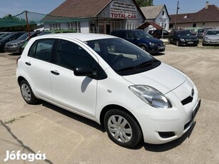 Toyota Yaris 1.0 LIFE Szervizkönyves