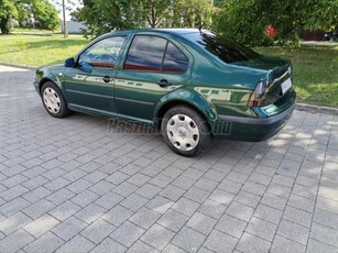 VOLKSWAGEN BORA 1.6 Comfortline