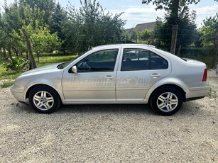 VOLKSWAGEN BORA 1.9 TDI Highline