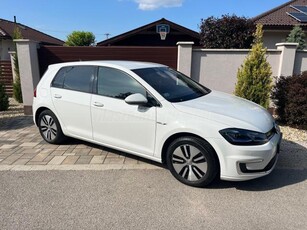 VOLKSWAGEN GOLF e-Golf 136 Le! 264 km hatótáv! 70e KM. Költség és csalódás mentes! Hibátlan állapot!