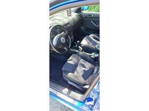 VOLKSWAGEN GOLF IV 1.6