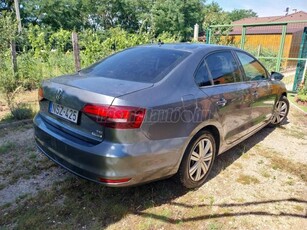 VOLKSWAGEN JETTA VI 1.4 TSI BMT Comfortline DSG