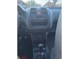 VOLKSWAGEN POLO 1.0 50