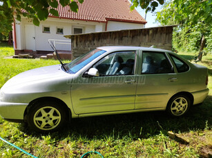 VOLKSWAGEN POLO III Classic 1.4 75