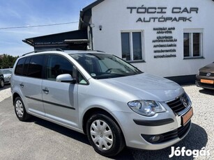 Volkswagen Touran 1.6 Trendline Family 7 Személ...