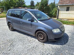 VOLKSWAGEN TOURAN 2.0 PD TDI Highline