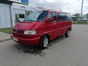 VOLKSWAGEN TRANSPORTER Caravelle 2.5 Comfortline