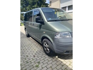 VOLKSWAGEN TRANSPORTER T5 2.5 TDI Caravelle Comfortline 4Motion