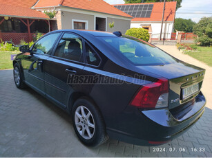 VOLVO S40 1.6 Momentum