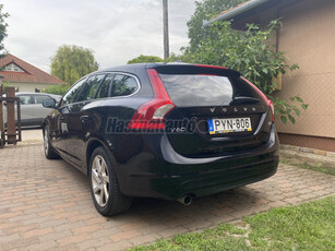 VOLVO V60 1.6 D [D2] Kinetic