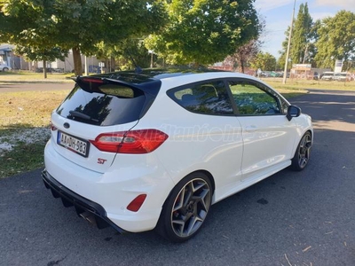 FORD FIESTA 1.5 EcoBoost ST [3 ajtó] Panoráma tető.gyönyörű állapotban