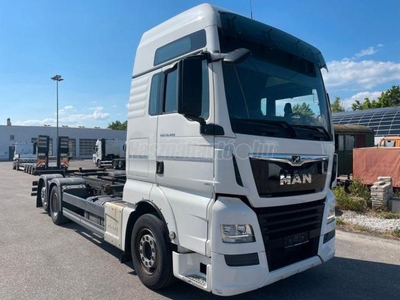 MAN TGX 26.460 6X2 CSEREFELÉPÍTMÉNYES