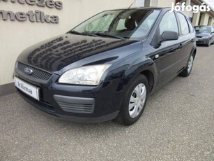 Ford Focus 1.6 Ambiente Klima. ABS !