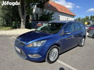 Ford Focus 1.6 Ghia Digitklíma!2kulcs!Vonóhorog...