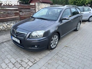 Toyota Avensis Wagon 2.0 D-4D Sol Friss Műszaki...