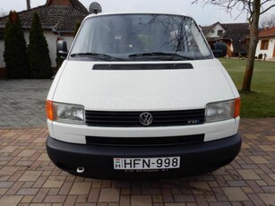 VOLKSWAGEN TRANSPORTER 2.5 7DH 1T2 GYÁRI 6 SZEMÉLYES. MEGKÍMÉLT.ROZSDAMENTES.VONOHÓROG.AZONNAL ELVIHETŐ