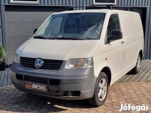 Volkswagen Transporter T5 1.9 TDI Caravelle Klí...