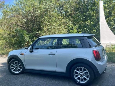 MINI COOPER 1.5 D (Automata) KEVESET FUTOTT!