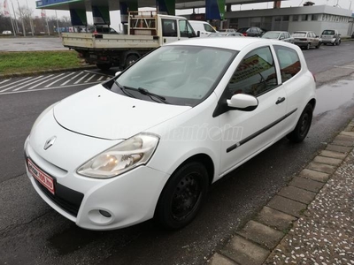 RENAULT CLIO III 1.5 dCi Société