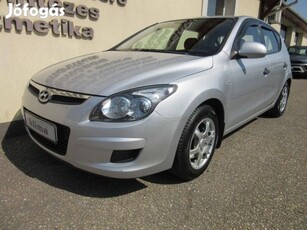 Hyundai I30 1.4 DOHC Classic Klima. ABS ! 134 E...