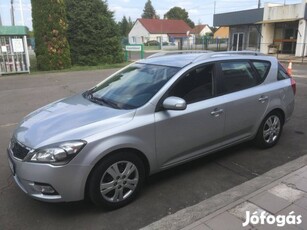 KIA Ceed SW 1.6 CRDI LX Exlusive ECO Dynamic Csak 145.000 KM