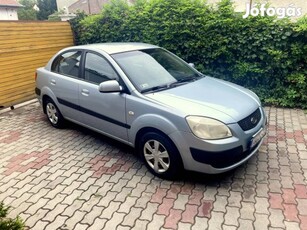 KIA RIO 1.4 EX cserélhető!