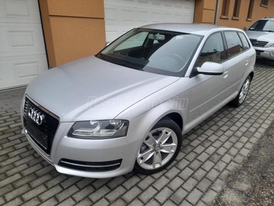 AUDI A3 1.6 TDI Ambition DPF 181.000 km!Szervízkönyv!Kéziváltó!