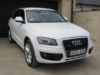 AUDI Q5 2.0 TDI DPF quattro S-tronic 121.475 km futás ! M.o.-i !