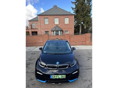 BMW I3 i3s 120Ah (Automata) Kevés km. Garázsban tartott. Hölgy tulajdonostól.Téli gumi szett