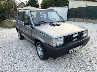 FIAT PANDA 1.0 CL (Plus) szervizkönyv, gyári fény