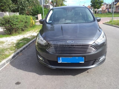 FORD C-MAX 1.5 EcoBoost Titanium