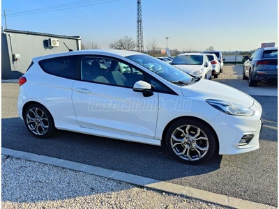 FORD FIESTA Van 1.5 TDCi Sport Titanium Sport Navi. Sávtartó LED 5%THM 12hó garancia /Vásárolja meg online!/