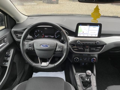 FORD FOCUS 1.5 EcoBlue Titanium AKÁR EGY NAPON BELÜL VIHETŐ - TÁBLAFELISMERŐ - SÁVTARTÓ - PARKASSZISZTENS