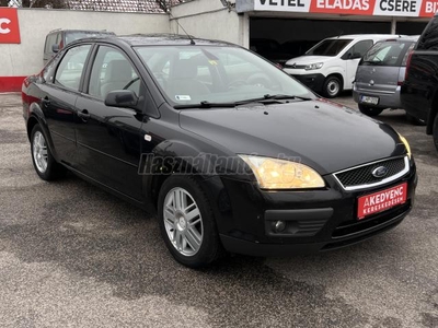 FORD FOCUS 1.6 TDCi Ghia Vajbelső Tempomat Fabetét Digitklíma