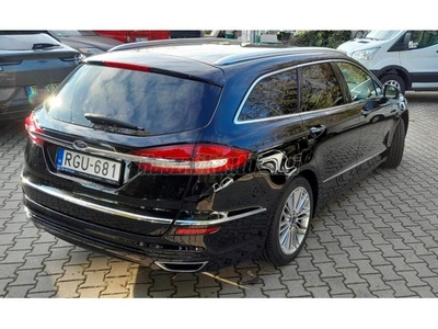 FORD MONDEO 2.0 TDCi Vignale Powershift Magyarországi. Vezetett szervizkönyves!