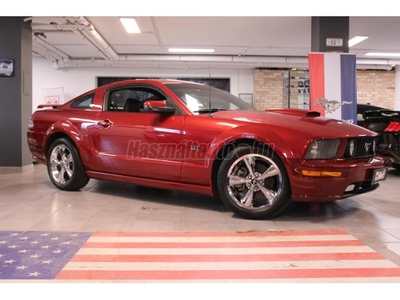 FORD MUSTANG Fastback 4.6 V8 GT PREMIUM/18 COLL/NAGY SZERVÍZ/IGAZI KLASSZIKUS/MCB