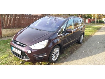 FORD S-MAX 1.6 EcoBoost Titanium