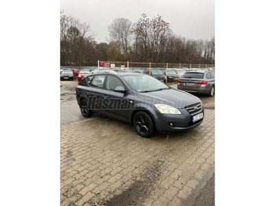 KIA CEE'D 1.4 EX Limited Plus