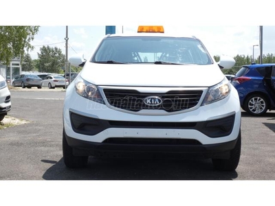 KIA SPORTAGE 2.0 CRDi EX 4x4 Fűthető üléssel /180/