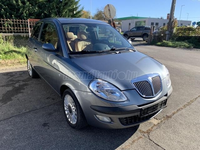 LANCIA YPSILON 1.3 JTD Argento (Automata)